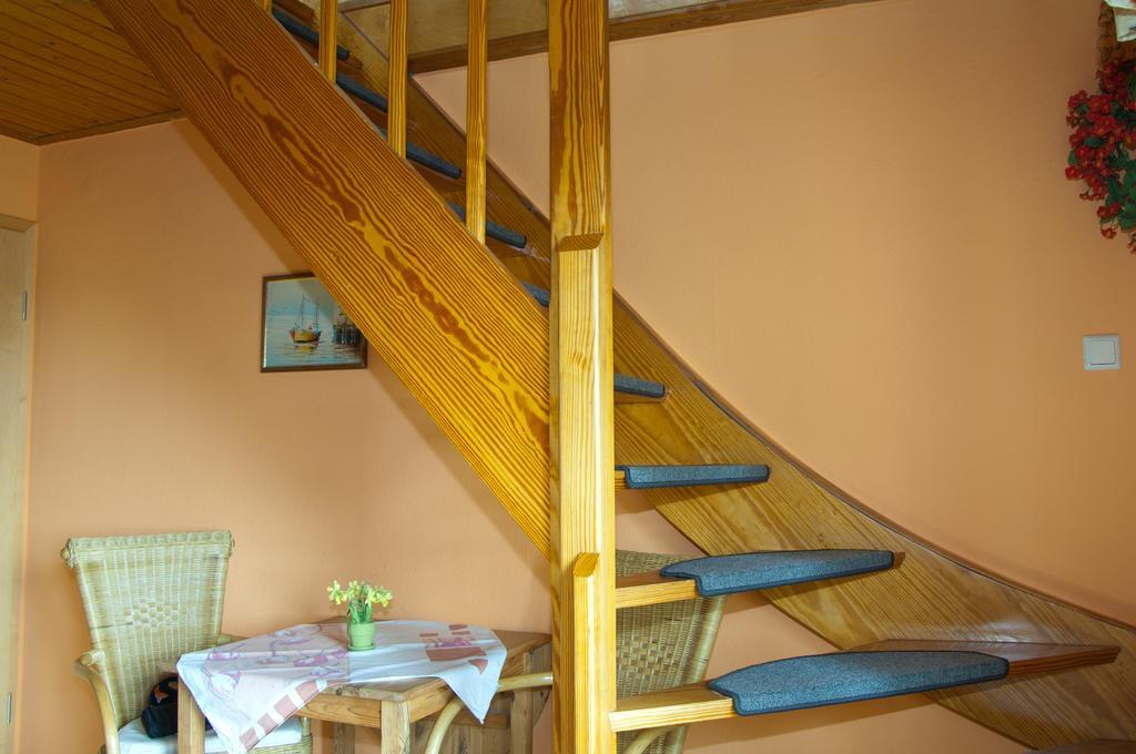Ferien Unterm Reetdach In Gohren Hotel Goehren  Zewnętrze zdjęcie